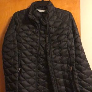 Lightweight puffer jacket